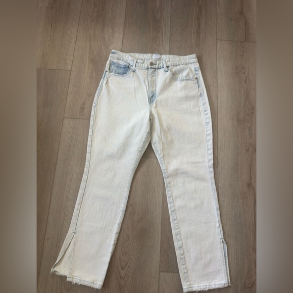 Good American Light Blue Denim 🩵 - Picture 2 of 12